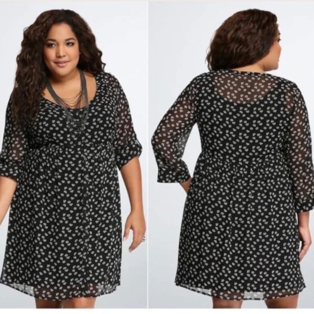 Torrid Black Sheer Diamond Dress. Size 1 (2)